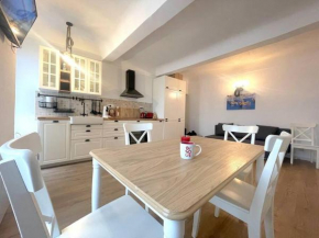 Charming 2 beds apartment in old port